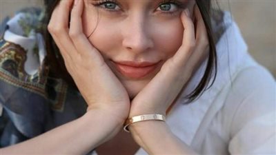 رجل_فقير تزوج من امرأة فقرر الرجل السفر لطلب العيش  