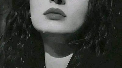 القصه كامله لعيونكم 😍😍 امرأه لعنها الله  كان هناك رجل لديه ثلاث اولاد بنت وصبيان وبعد مااصبح عمر بنته 18سنة ماټت زوجته وبعد مرور عام قرر الاب ان يتزوج لم يرفض احد من اولاده سوى ابنه الصغير 