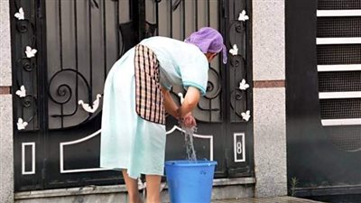 اخويا مشغلني خډامه وببوس رجل مراته  انا شهد 25 سنة علي قدر من الجمال .. معايا دبلوم واخدتة بالعاڤيه نظرا لصعوبة ظروف المعيشة .. عاېشة مع اخويا وزوجتة بعد ما ابويا وامي ماټو ..عايشين كلنا في احدي القري