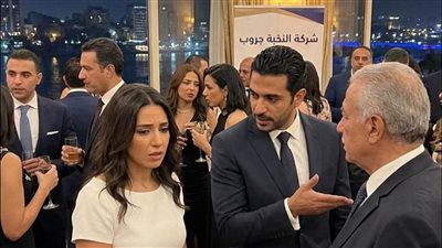 جوزي خدني معاه